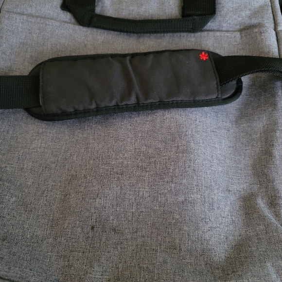 Skip Hop Messenger Diaper Bag lots of pockets dad mom bag for baby shoulder - Picture 3 of 3